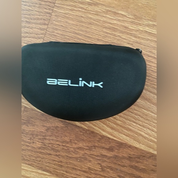 BELINK black headphones ! (: